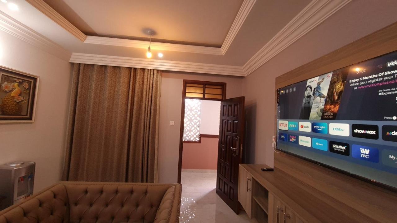 The Festival Fully Furnished Apartments Mombasa Esterno foto