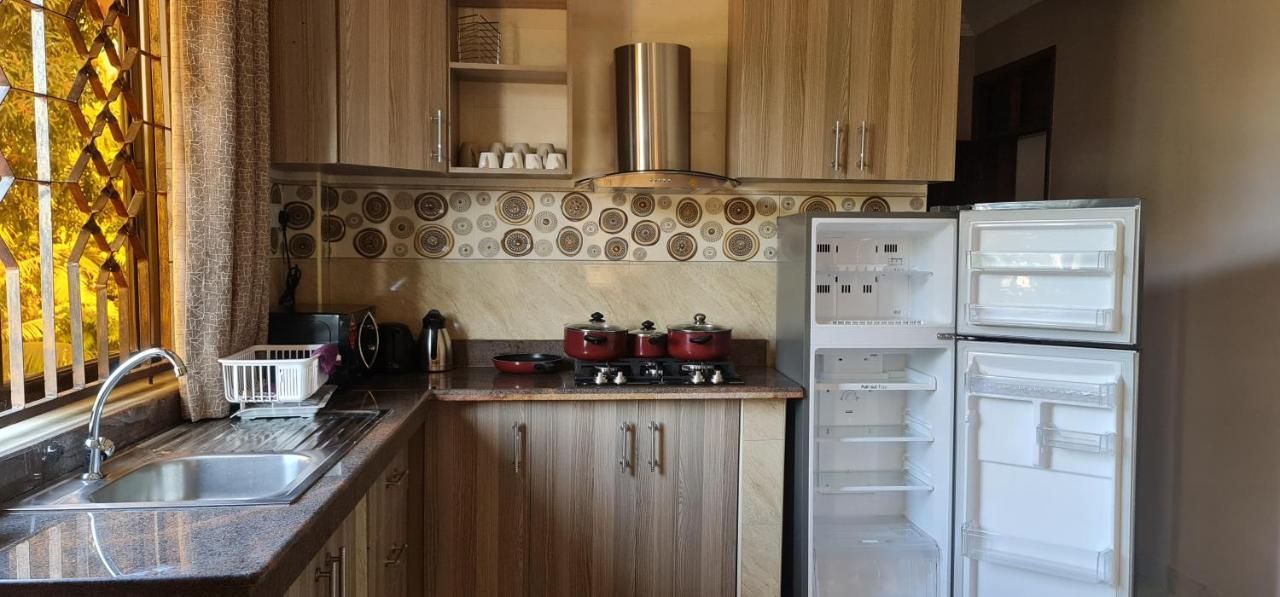 The Festival Fully Furnished Apartments Mombasa Esterno foto