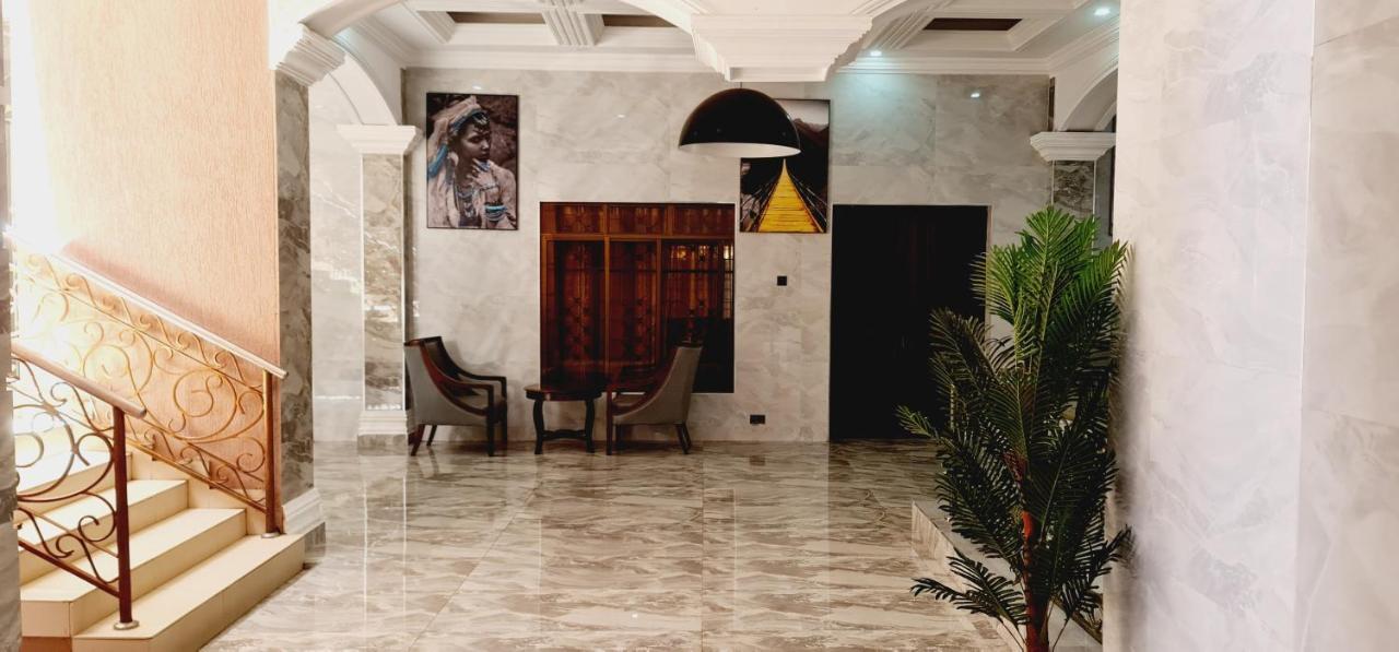 The Festival Fully Furnished Apartments Mombasa Esterno foto