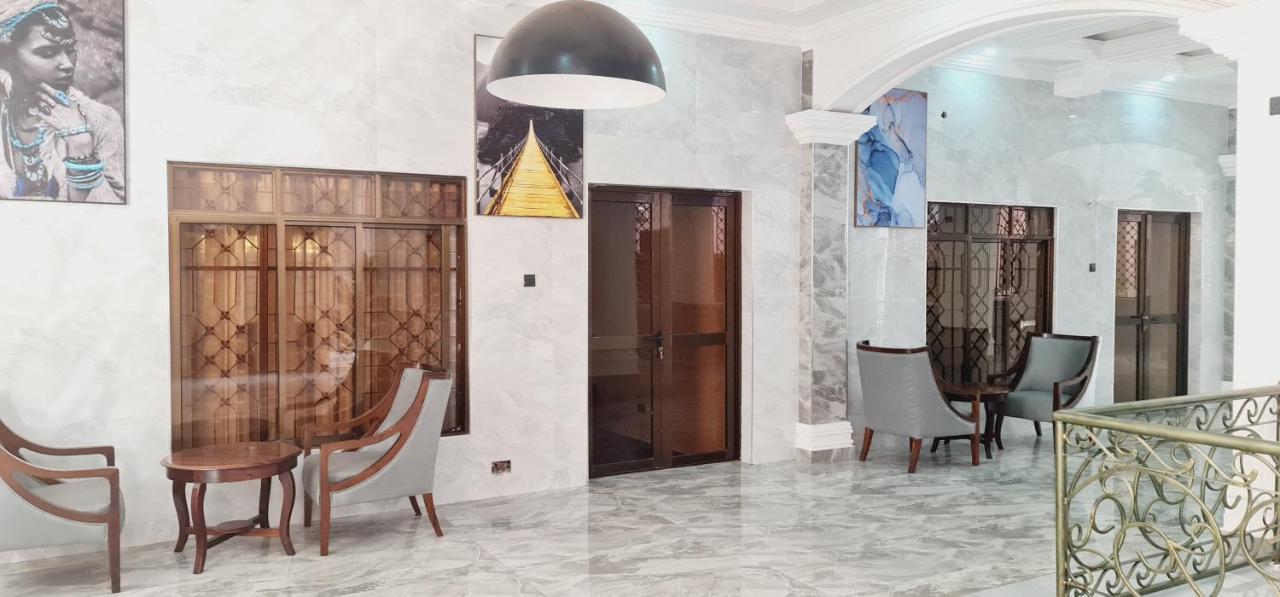 The Festival Fully Furnished Apartments Mombasa Esterno foto