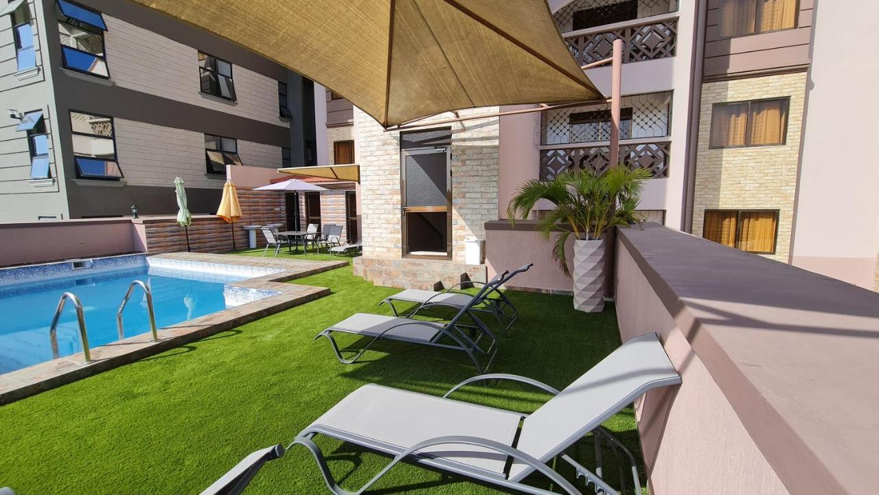 The Festival Fully Furnished Apartments Mombasa Esterno foto