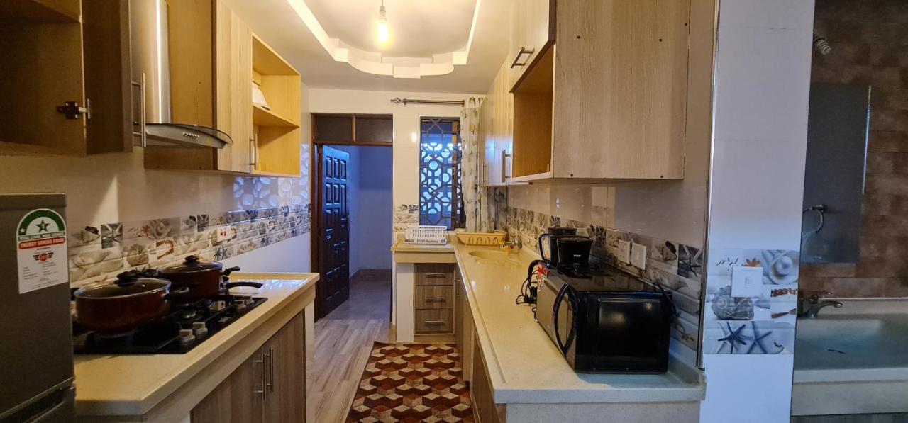 The Festival Fully Furnished Apartments Mombasa Esterno foto