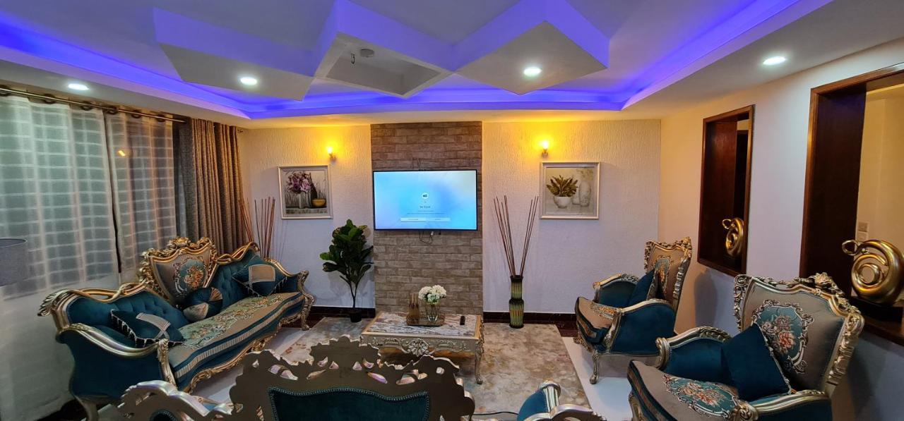 The Festival Fully Furnished Apartments Mombasa Esterno foto