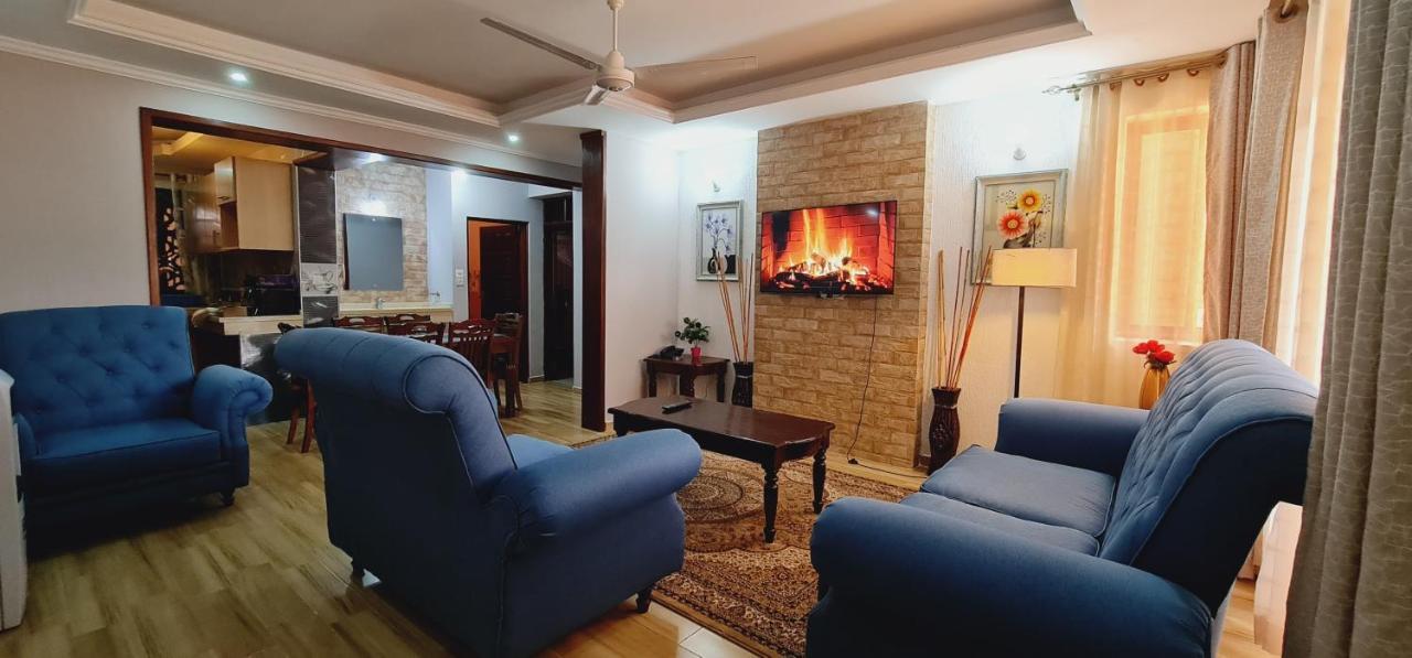 The Festival Fully Furnished Apartments Mombasa Esterno foto